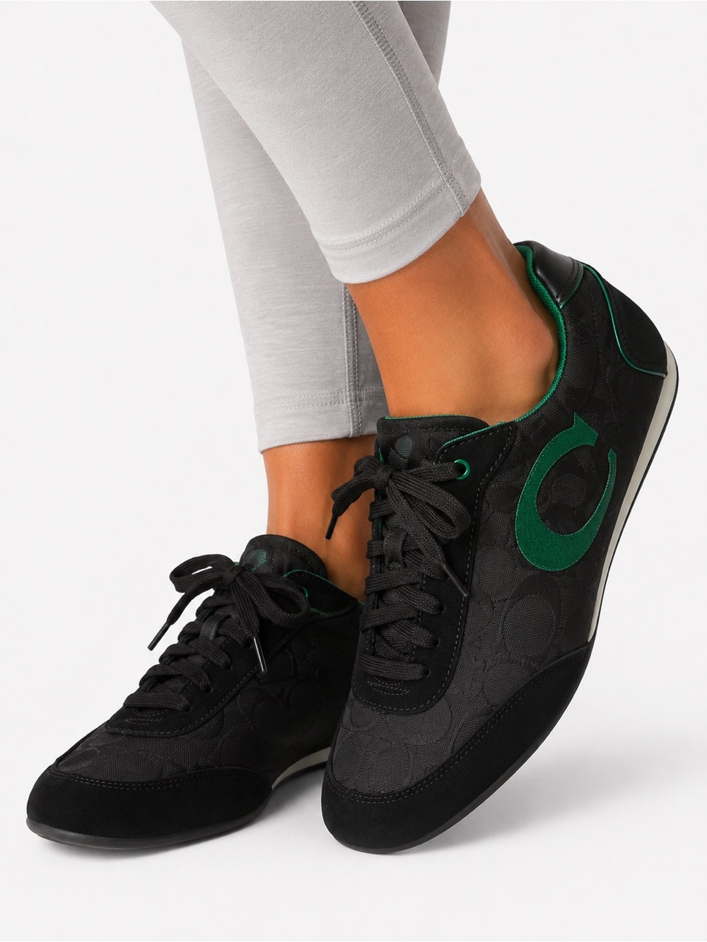 Coach Perrie Women Black lace up Sneakers with Green Logo Accent Size 8